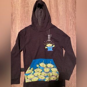 Kids size medium (8)